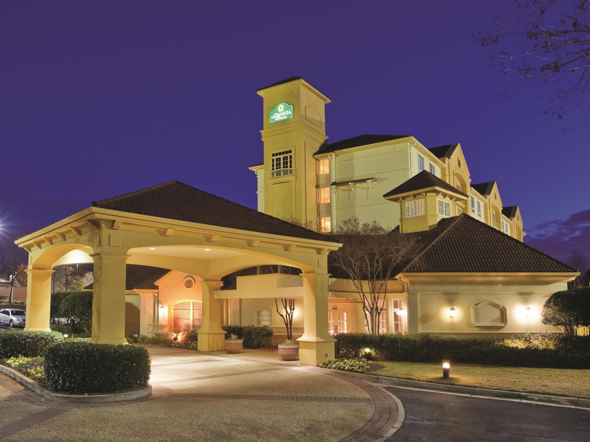 La Quinta By Wyndham Atlanta Alpharetta Hotel Exterior photo