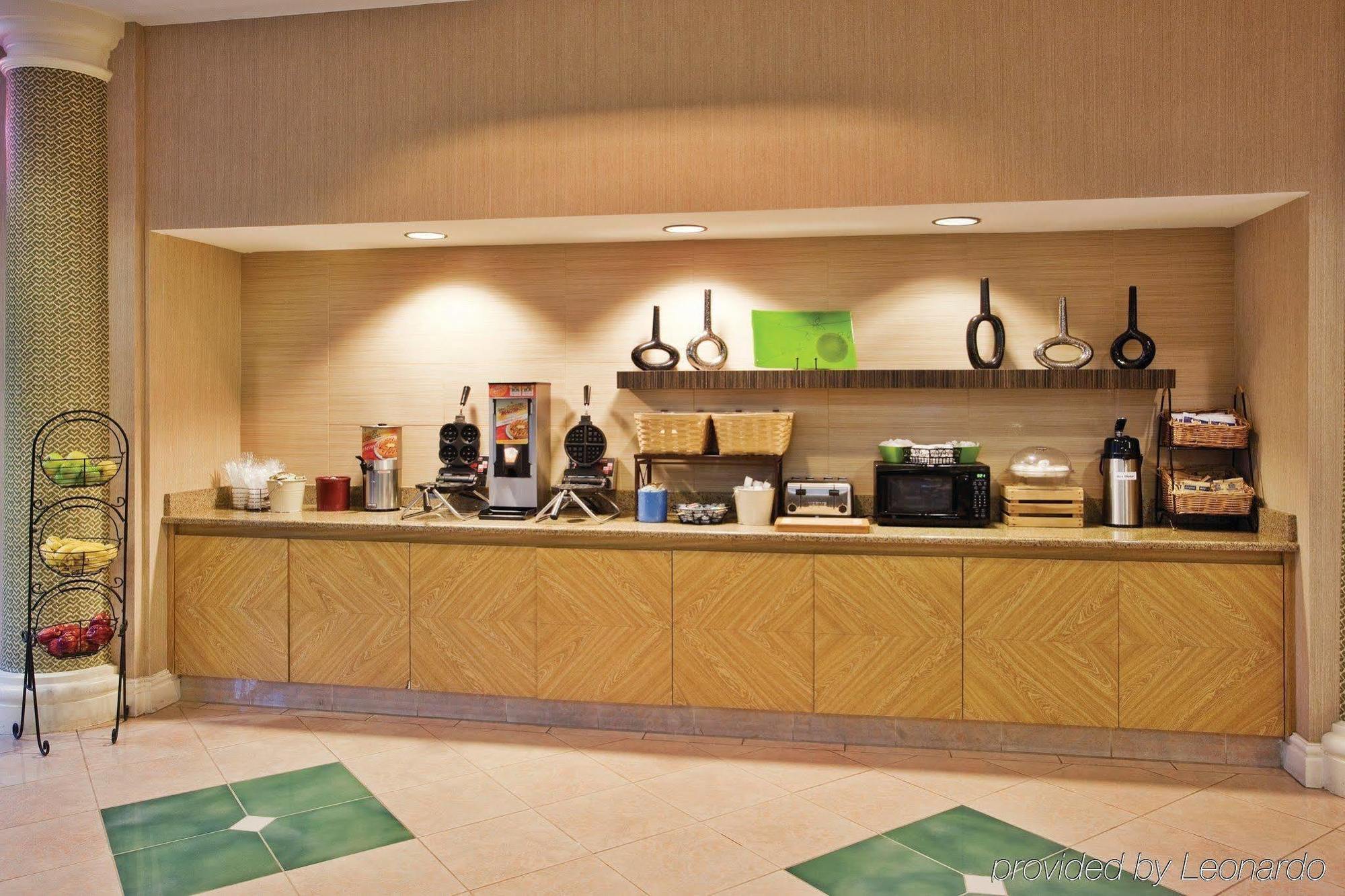 La Quinta By Wyndham Atlanta Alpharetta Hotel Exterior photo