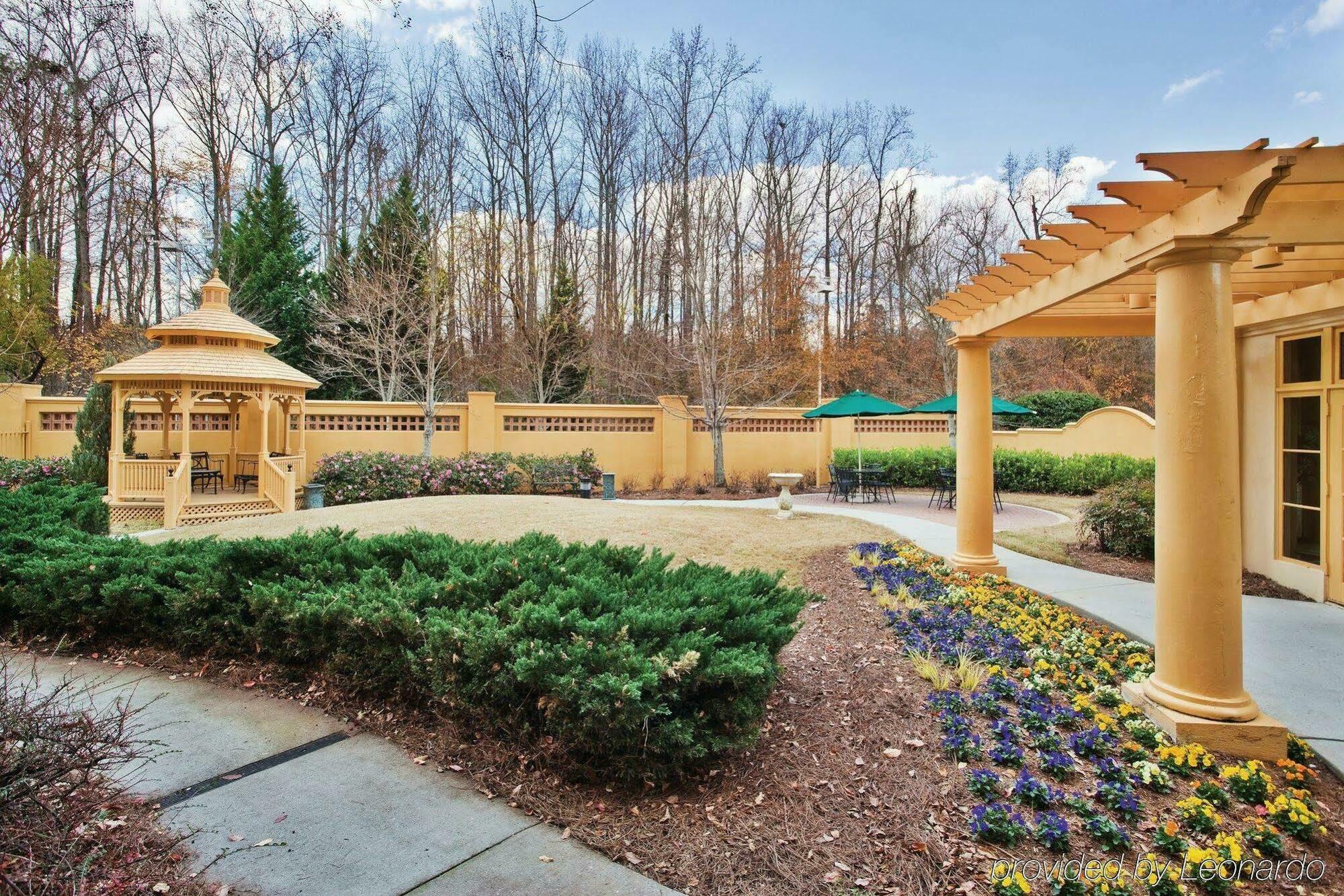 La Quinta By Wyndham Atlanta Alpharetta Hotel Exterior photo