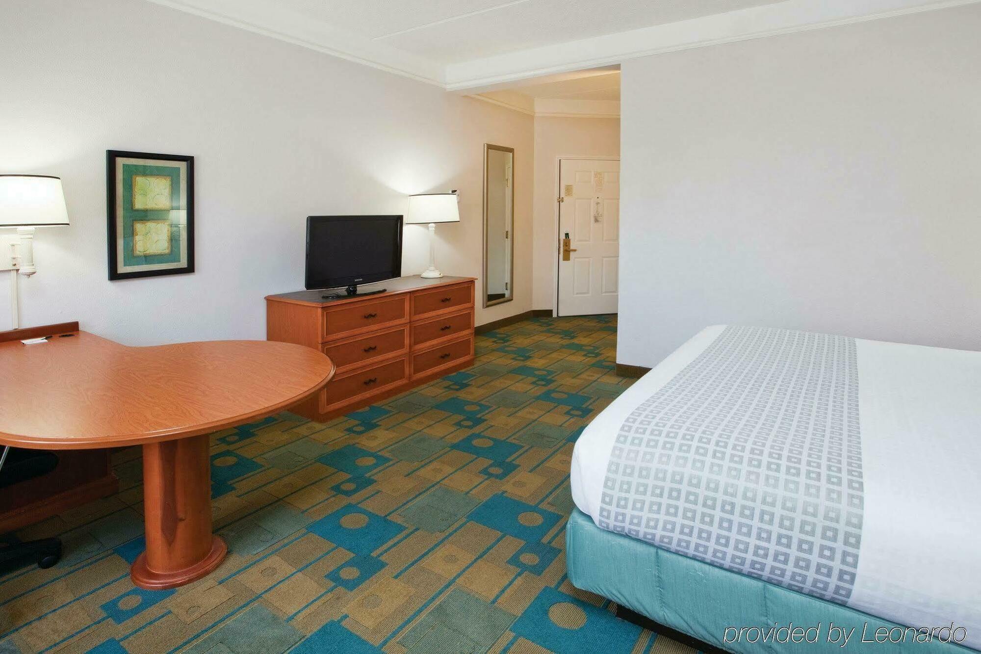 La Quinta By Wyndham Atlanta Alpharetta Hotel Exterior photo