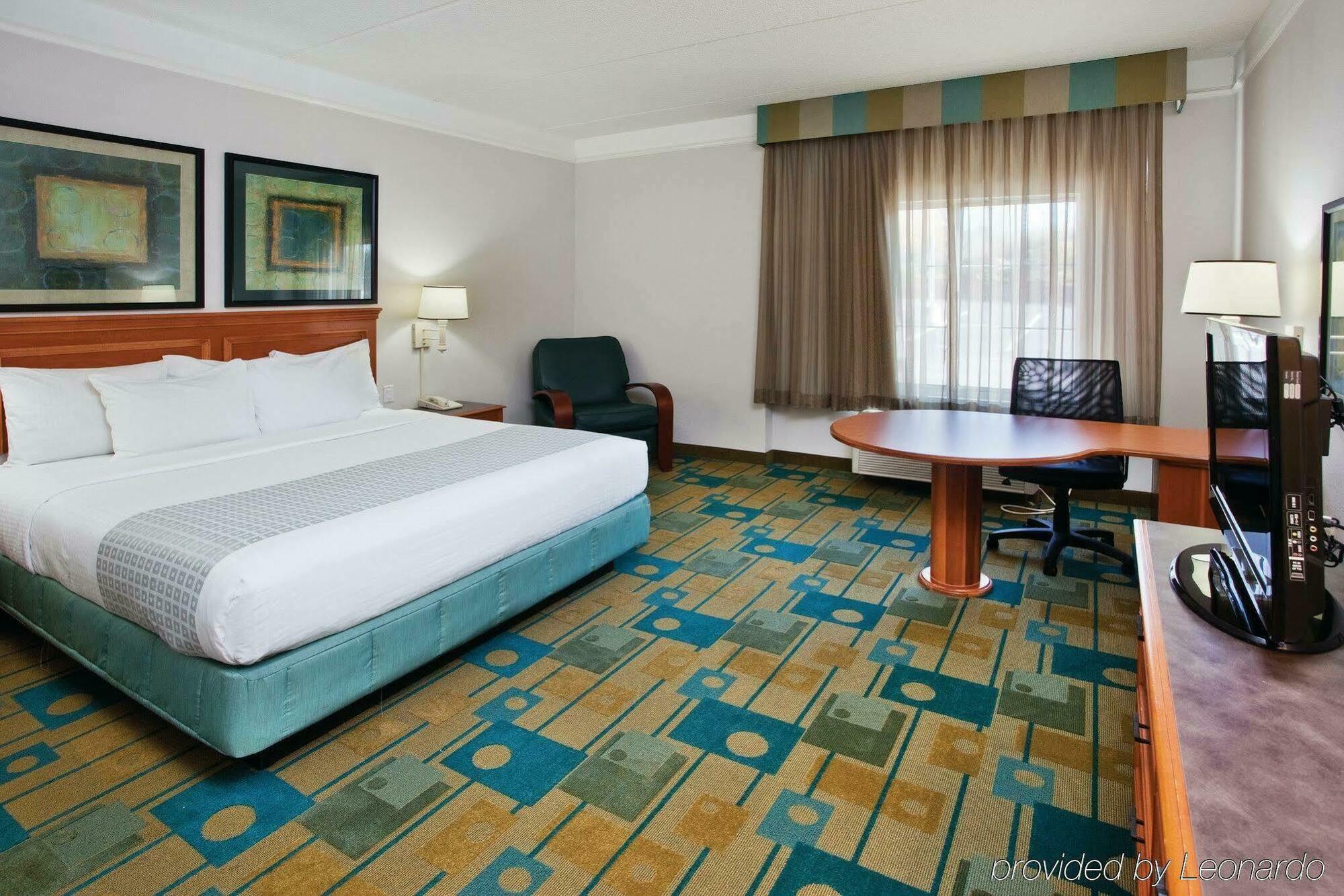 La Quinta By Wyndham Atlanta Alpharetta Hotel Exterior photo
